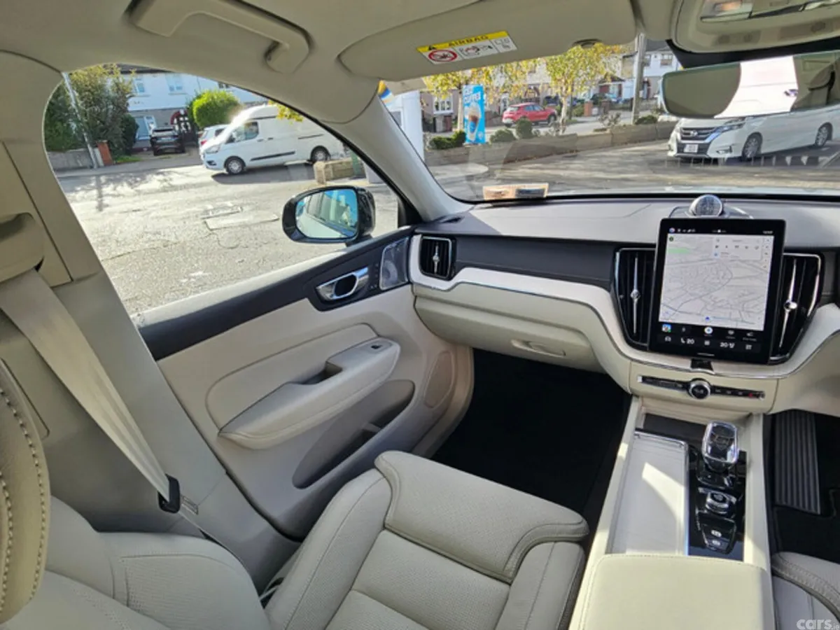 Volvo XC60 Estate, Petrol Plug-in Hybrid, 2026, Grey