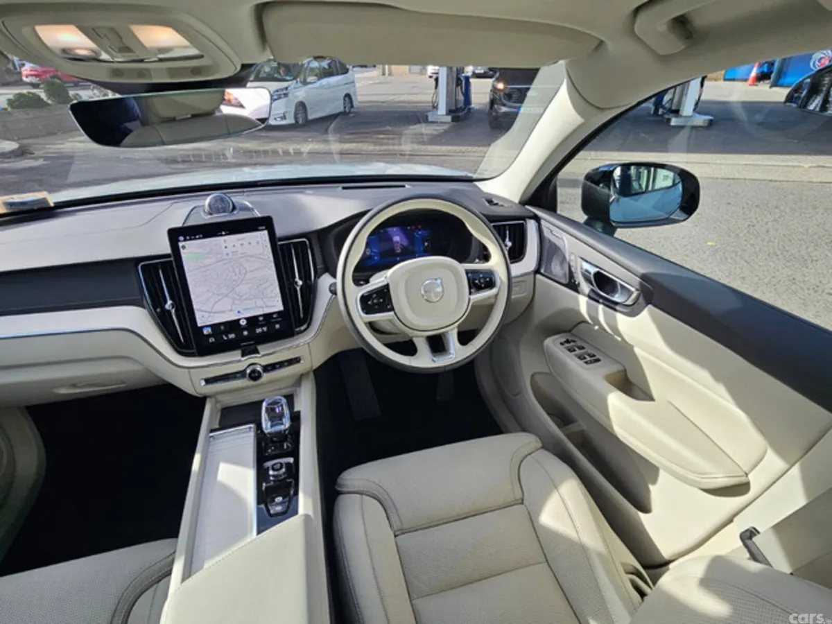Volvo XC60 Estate, Petrol Plug-in Hybrid, 2026, Grey