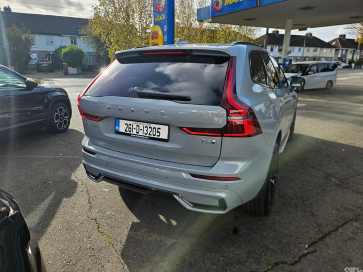 Volvo XC60 Estate, Petrol Plug-in Hybrid, 2026, Grey