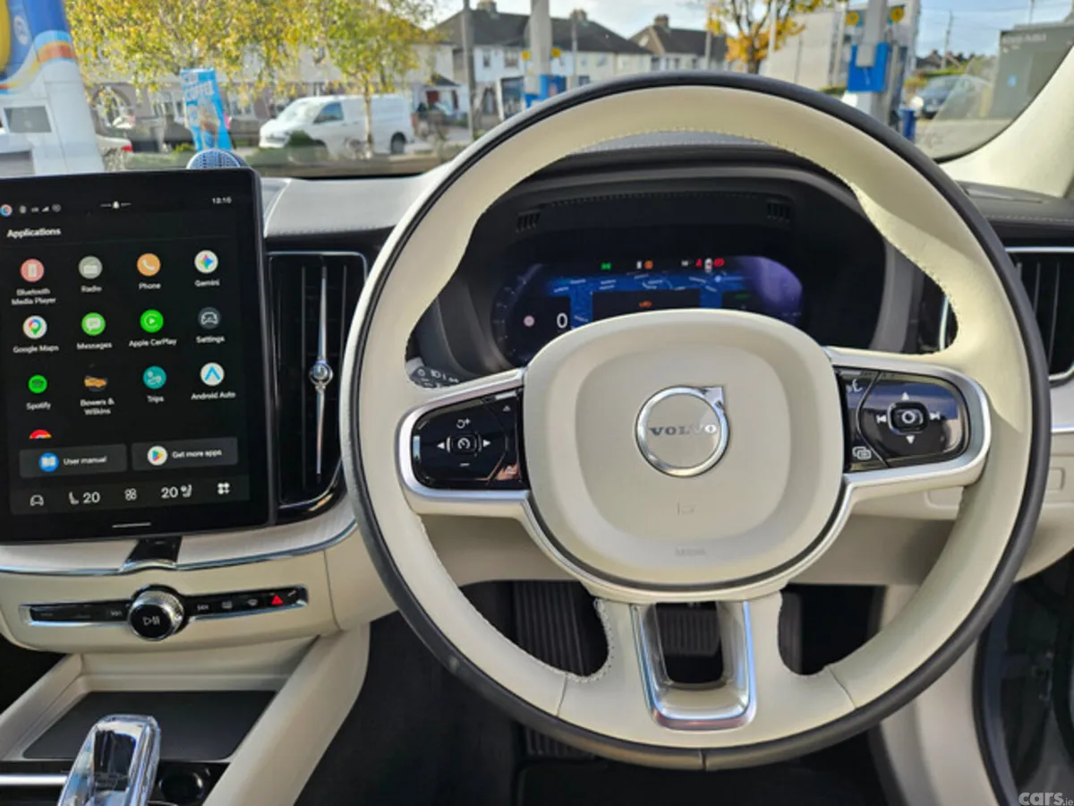 Volvo XC60 Estate, Petrol Plug-in Hybrid, 2026, Grey