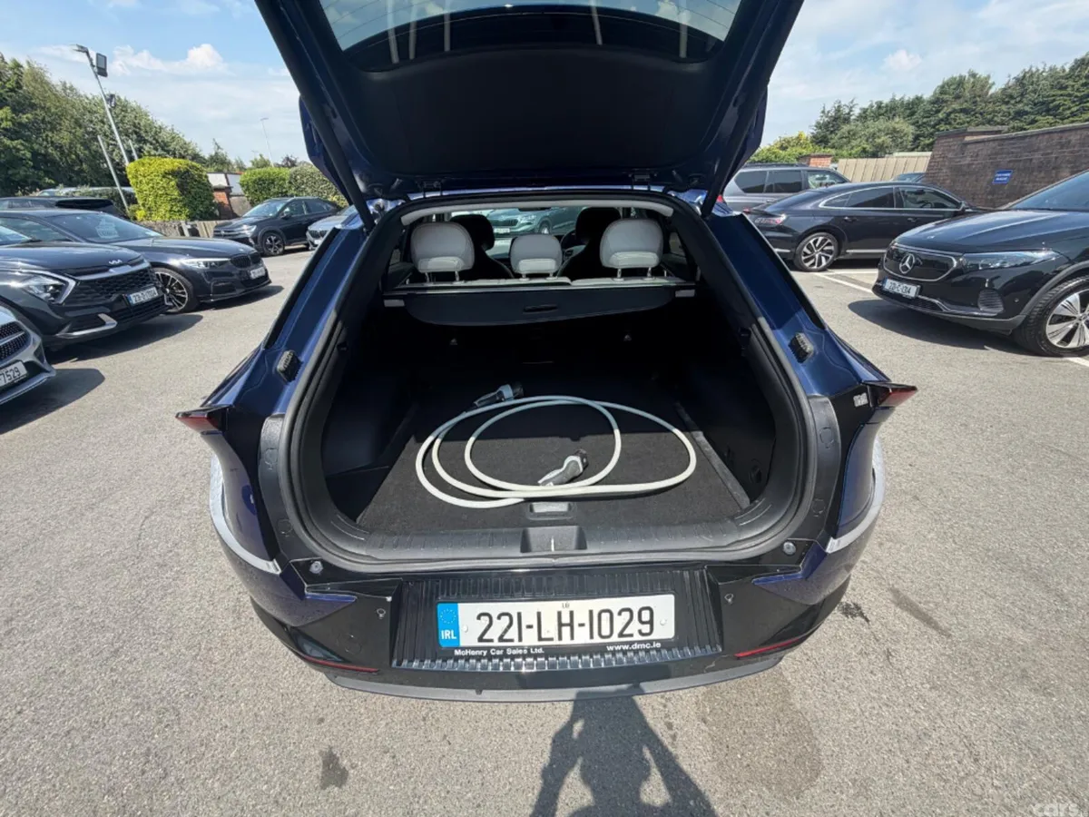 Kia EV6 MPV, Electric, 2022, Blue