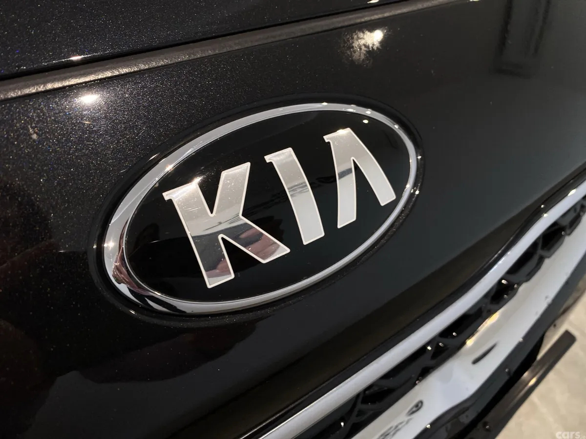 Kia Ceed Hatchback, Diesel Hybrid, 2021, Black
