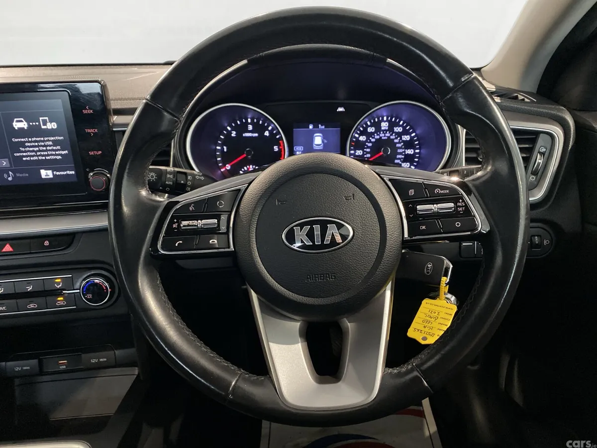 Kia Ceed Hatchback, Diesel Hybrid, 2021, Black