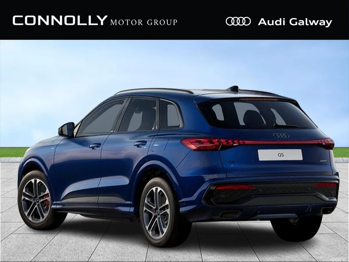 Audi Q5 SUV, Petrol Plug-in Hybrid, 2027, Blue