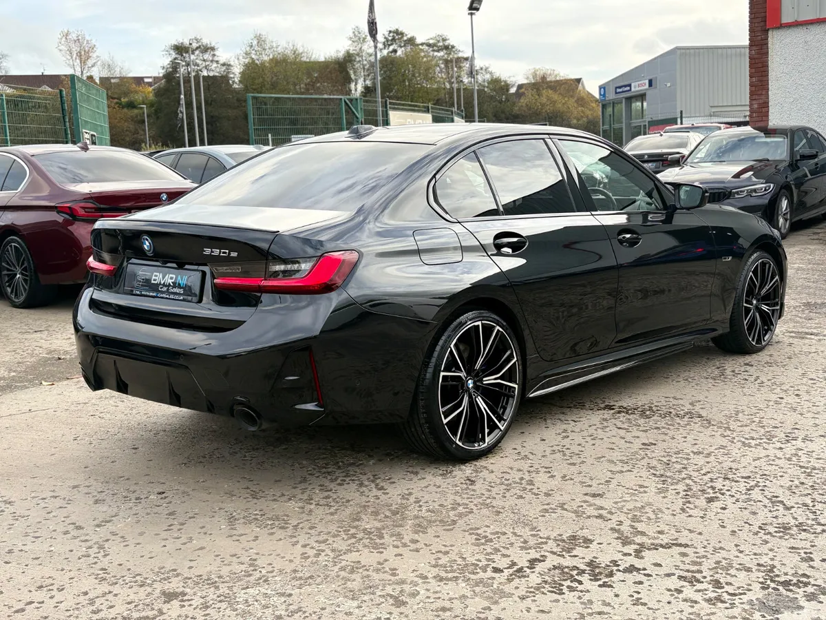 BMW 3-Series Saloon, Petrol Hybrid, 2023, Black
