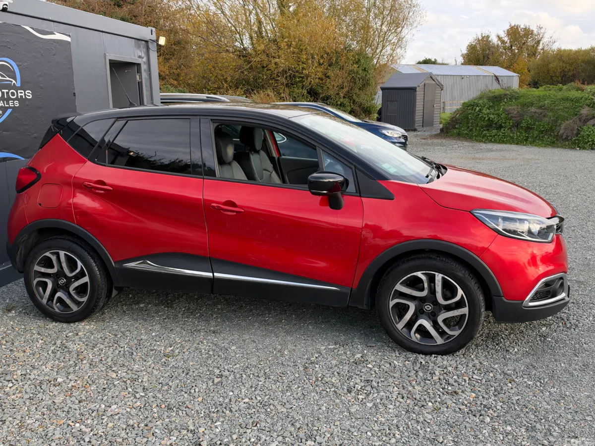 Renault Captur Hatchback, Diesel, 2017, Red
