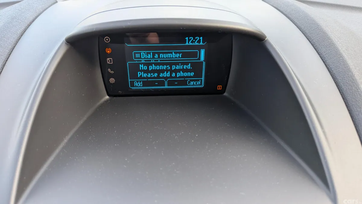 Ford Fiesta Hatchback, Petrol, 2015, White