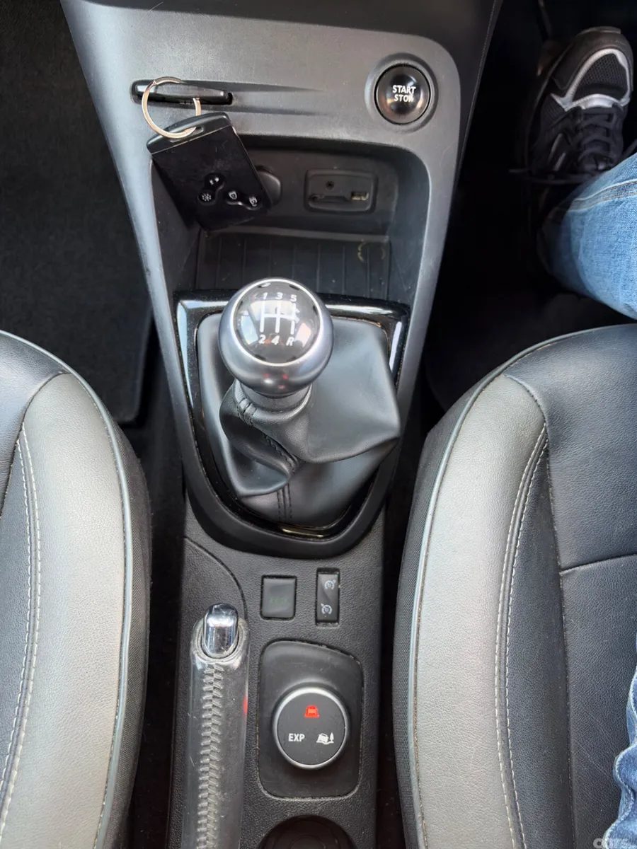 Renault Captur Hatchback, Diesel, 2017, Red