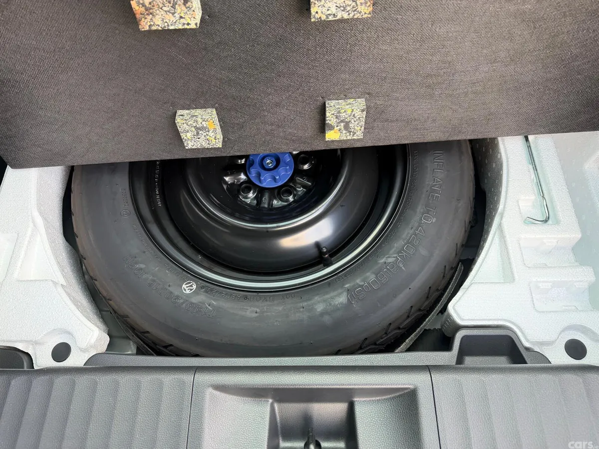 Toyota Prius Saloon, Petrol Hybrid, 2023, Blue
