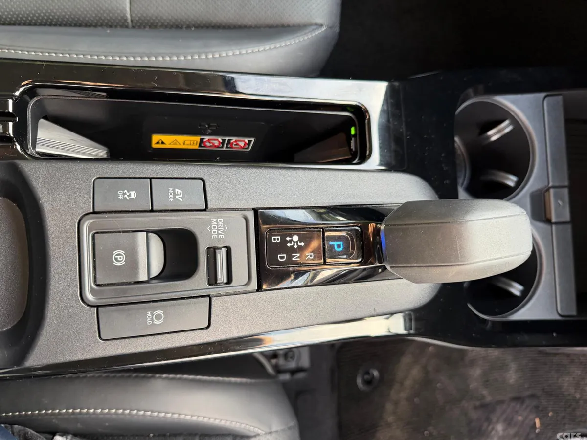 Toyota Prius Saloon, Petrol Hybrid, 2023, Blue