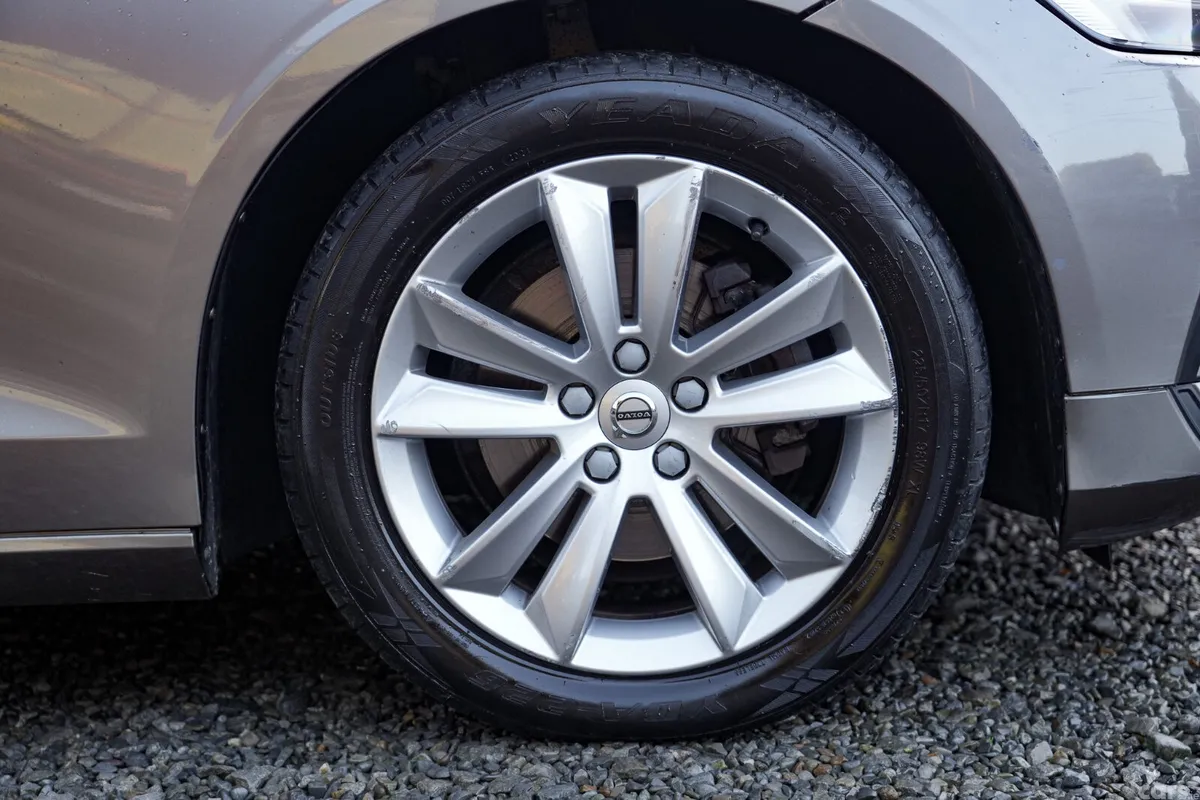 Volvo V60 Estate, Diesel, 2018, Grey