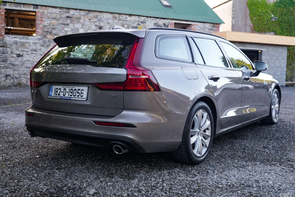 Volvo V60 Estate, Diesel, 2018, Grey