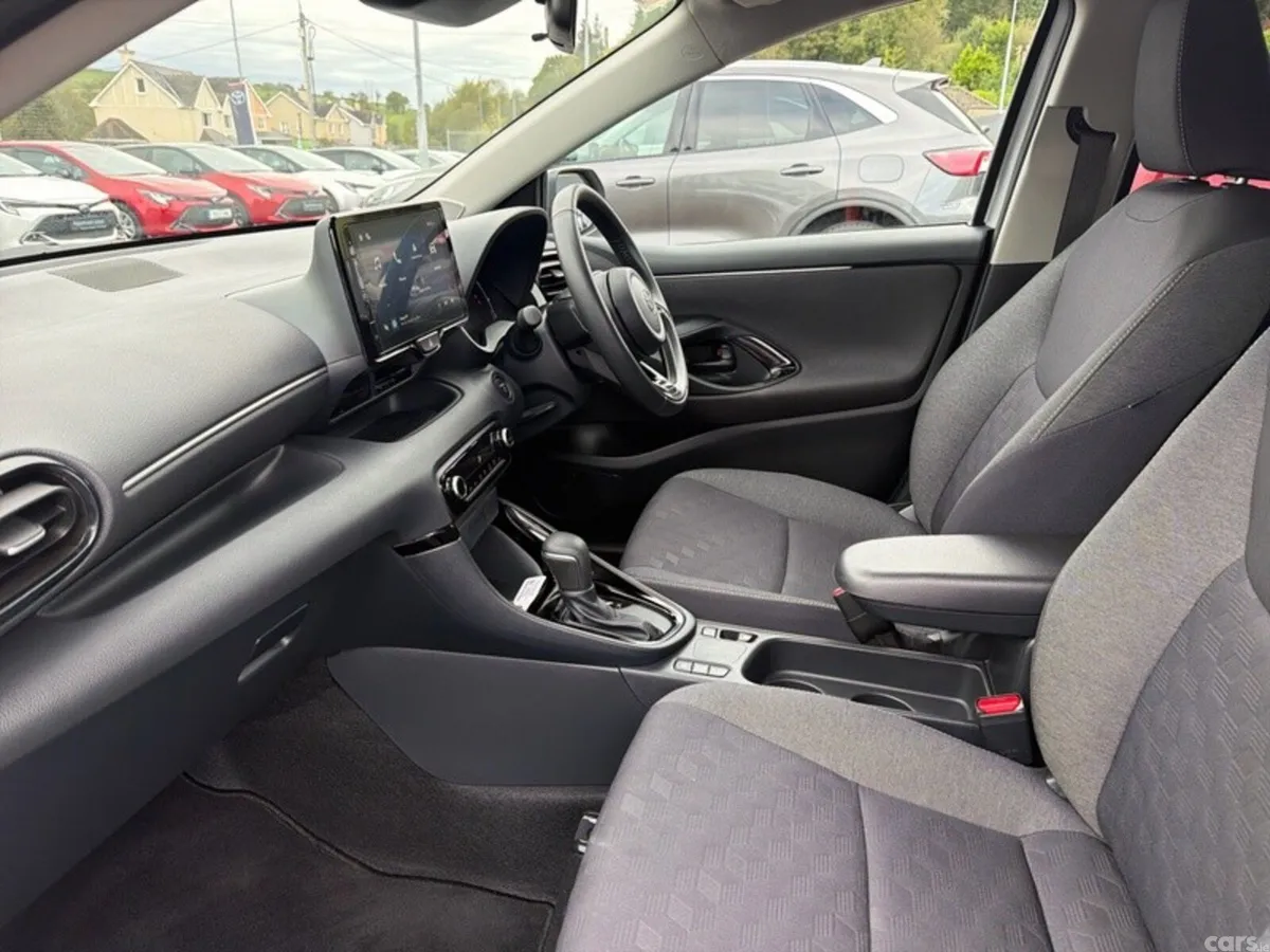 Toyota Yaris Hatchback, Petrol Hybrid, 2026, Grey