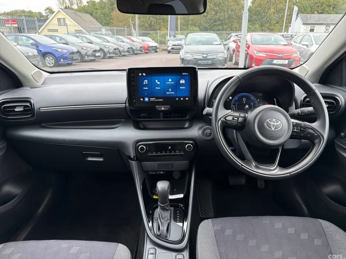 Toyota Yaris Hatchback, Petrol Hybrid, 2026, Grey