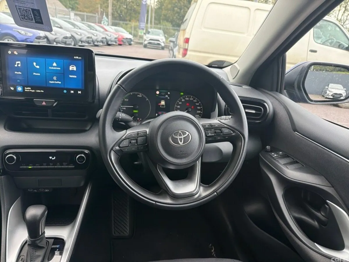 Toyota Yaris Hatchback, Petrol Hybrid, 2026, Blue