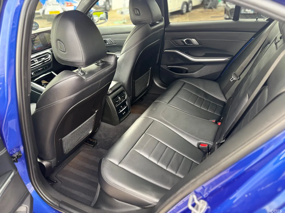 BMW 3-Series Saloon, Diesel Hybrid, 2023, Blue