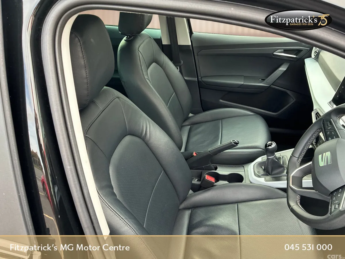 SEAT Arona SUV, Petrol, 2023, Black