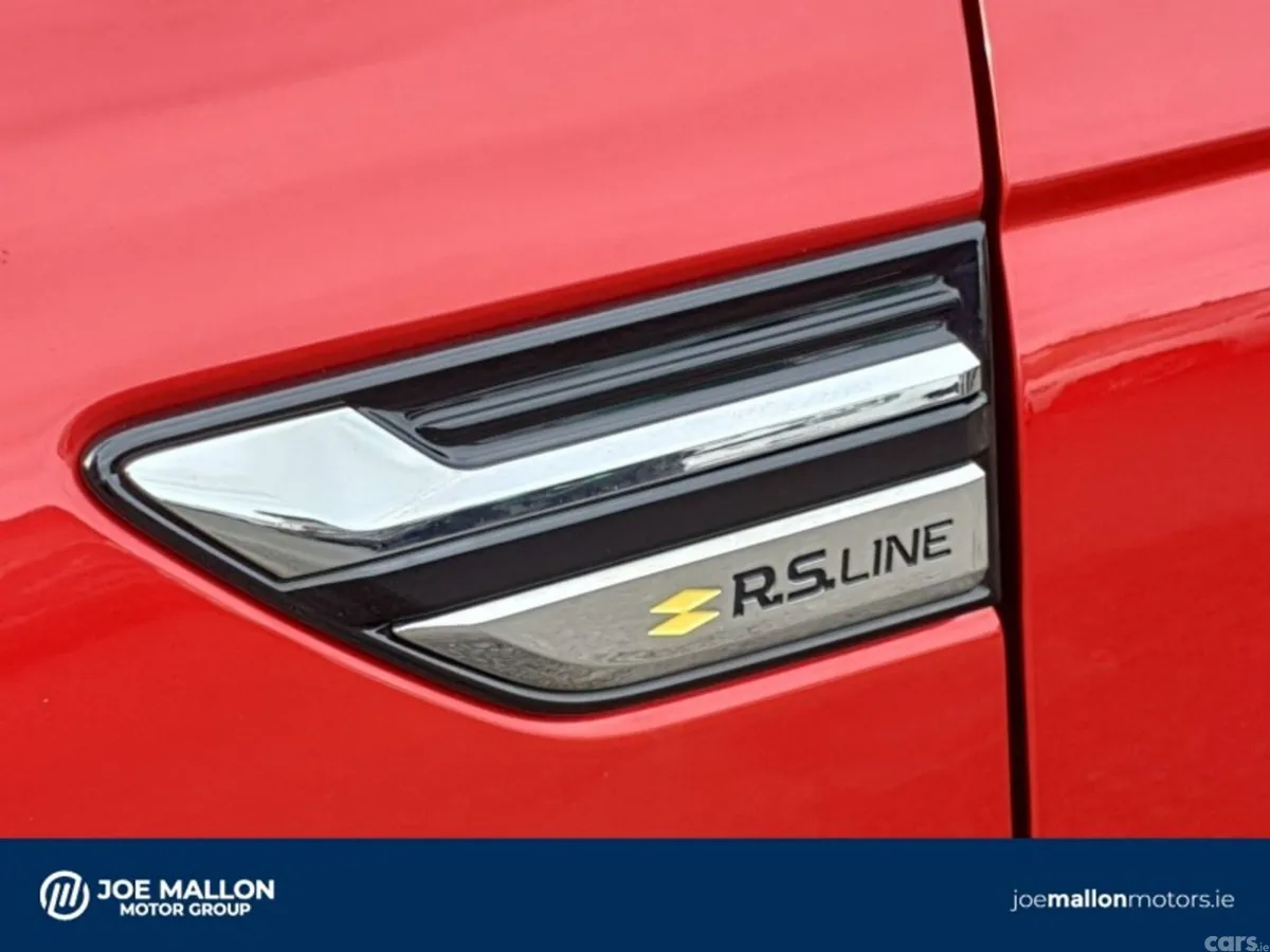 Renault Arkana Hatchback, Petrol, 2022, Red