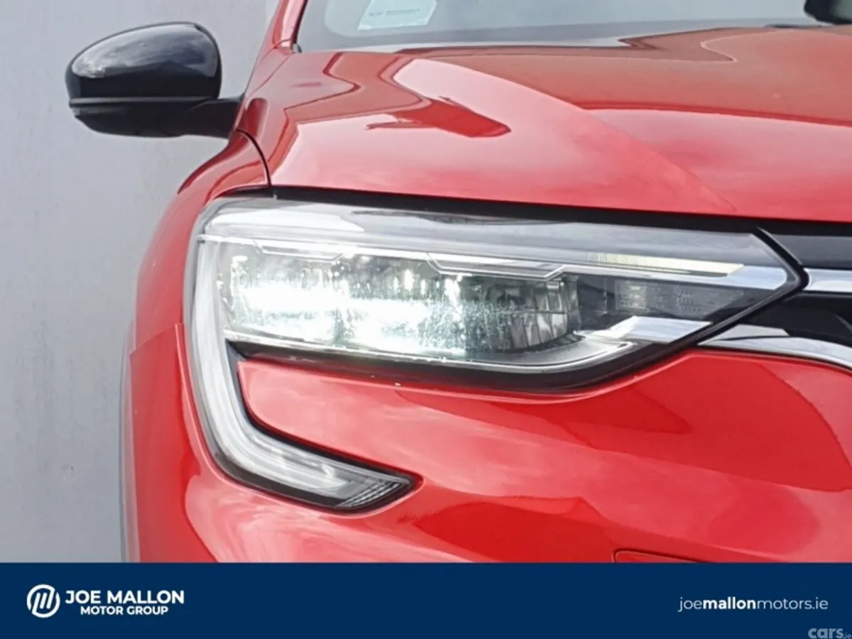 Renault Arkana Hatchback, Petrol, 2022, Red