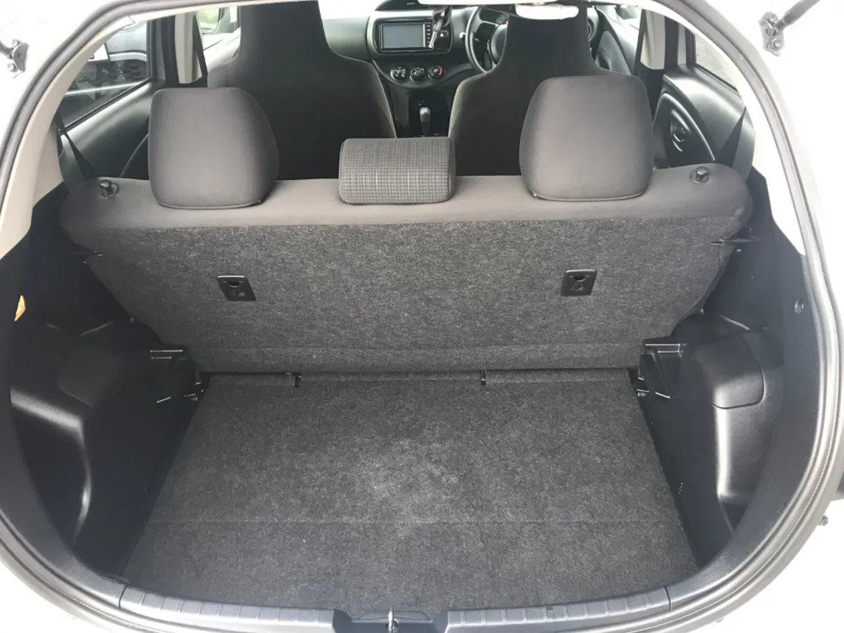 Toyota Vitz Hatchback, Petrol, 2018, Silver