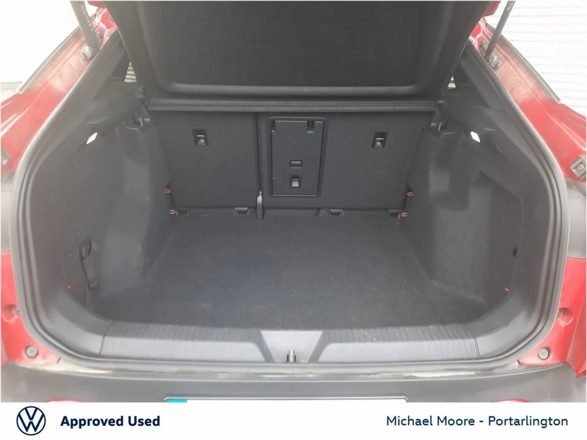 Volkswagen ID.5 Estate, Electric, 2023, Red