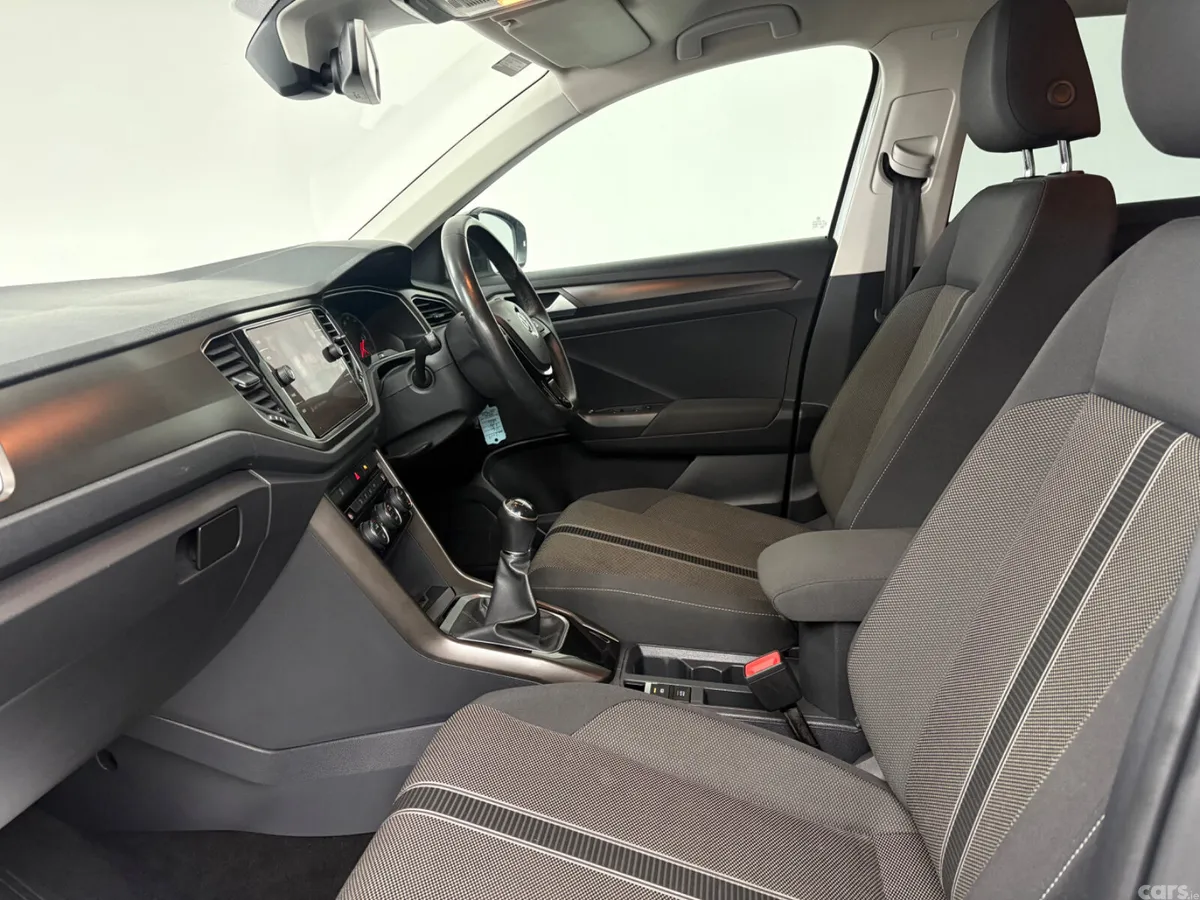 Volkswagen T-Roc SUV, Petrol, 2019, White