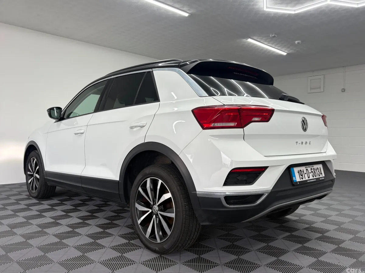 Volkswagen T-Roc SUV, Petrol, 2019, White