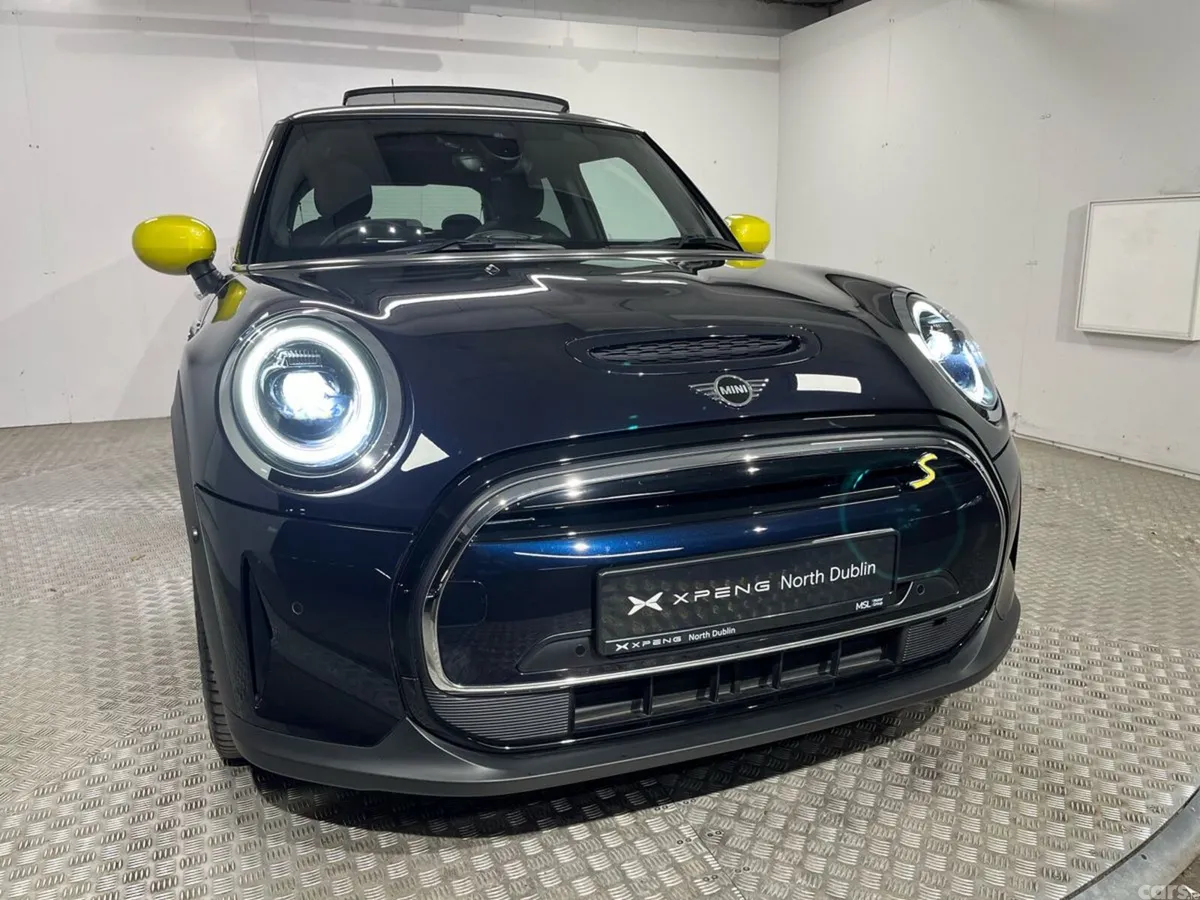 Mini Cooper Hatchback, Electric, 2023, Blue
