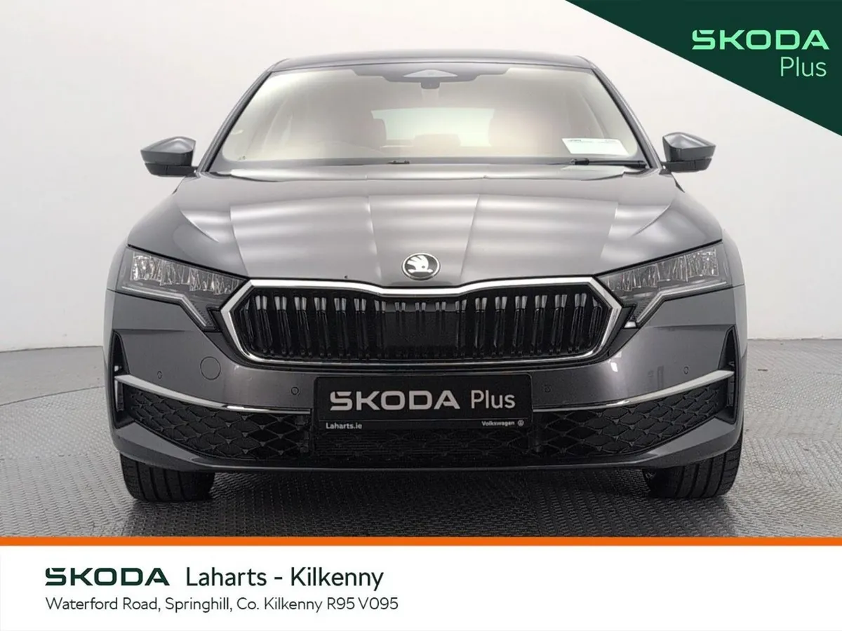 Skoda Octavia Saloon, Diesel, 2026, Grey