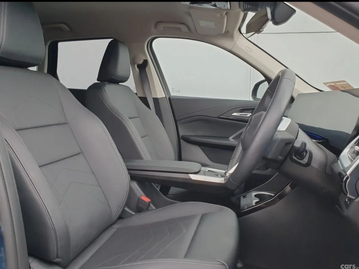 BMW iX1 SUV, Electric, 2026, Blue