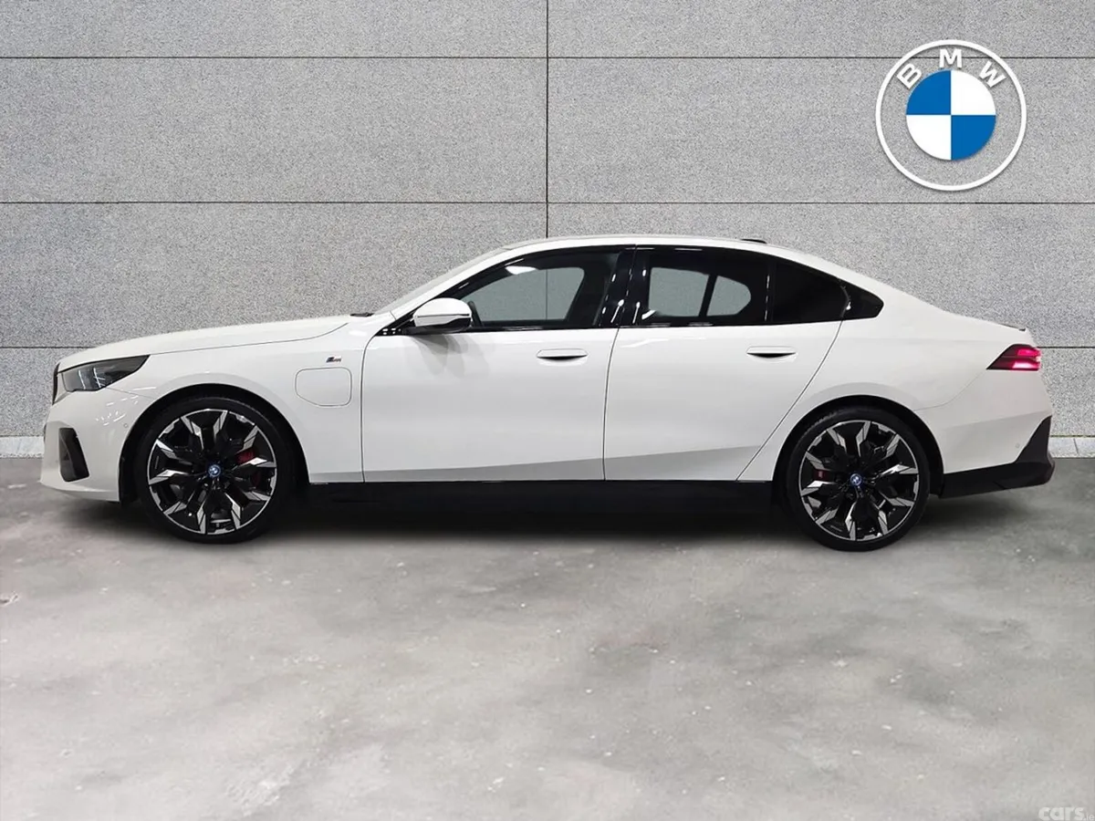 BMW 5-Series Saloon, Petrol Plug-in Hybrid, 2024, White