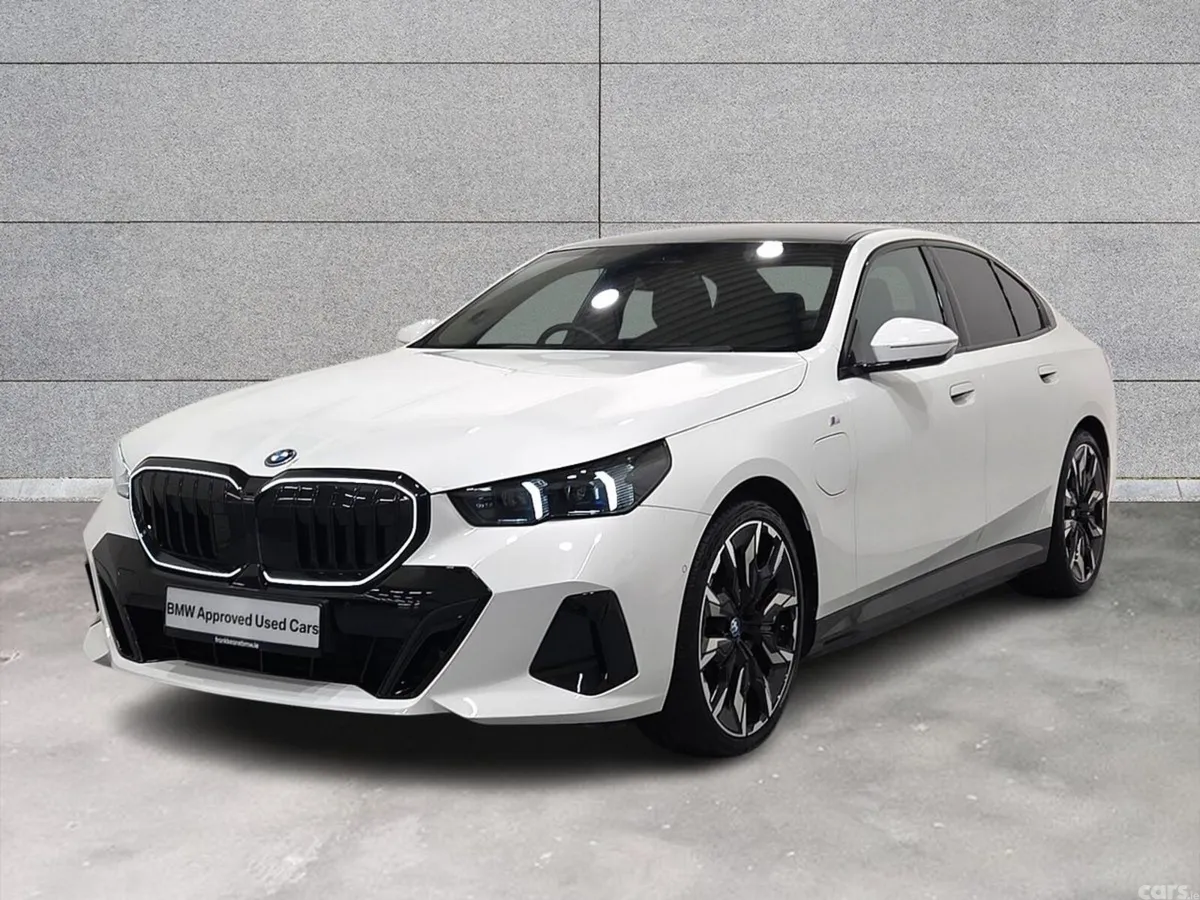 BMW 5-Series Saloon, Petrol Plug-in Hybrid, 2024, White