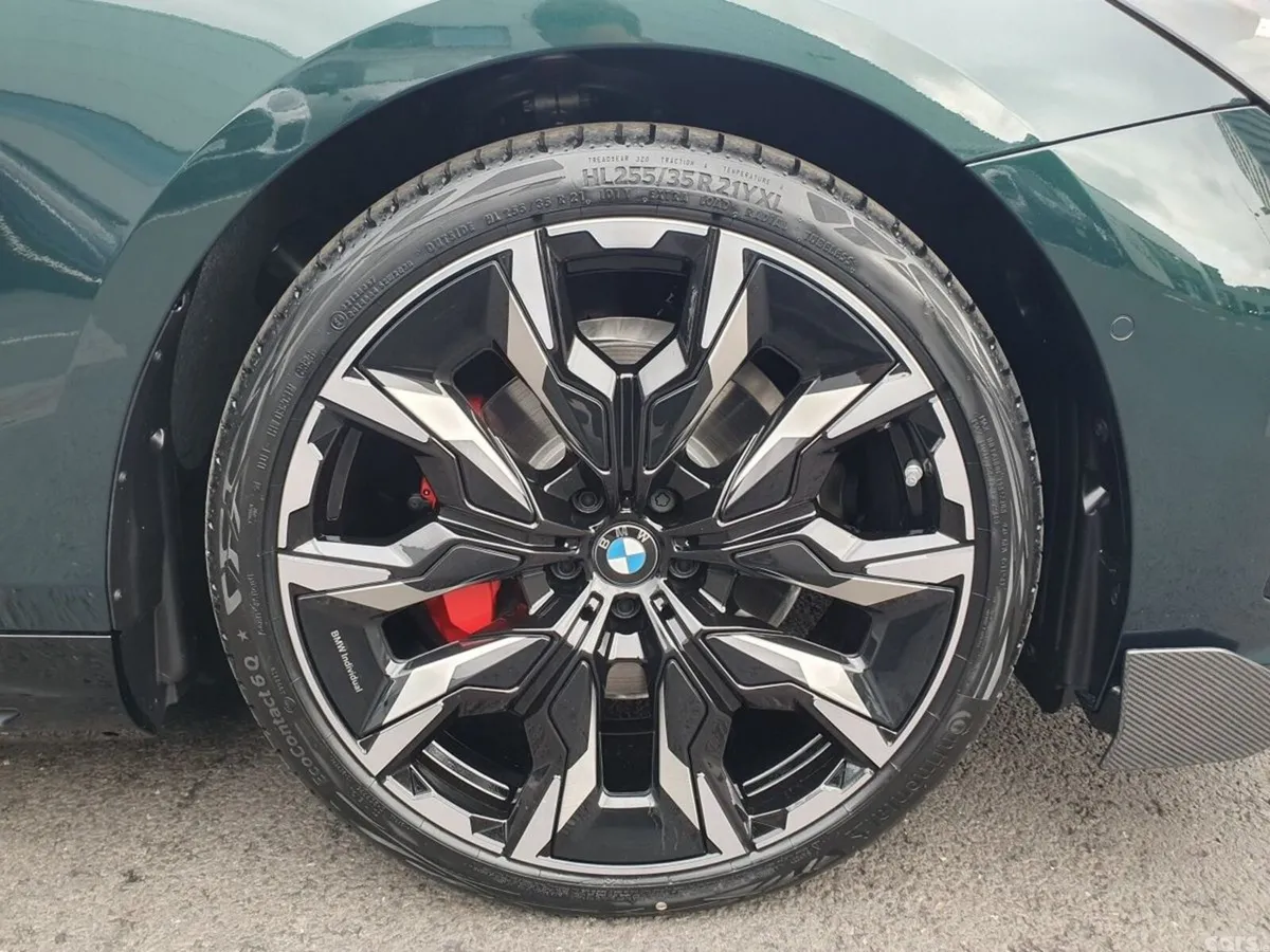 BMW 5-Series Saloon, Petrol Plug-in Hybrid, 2026, Green
