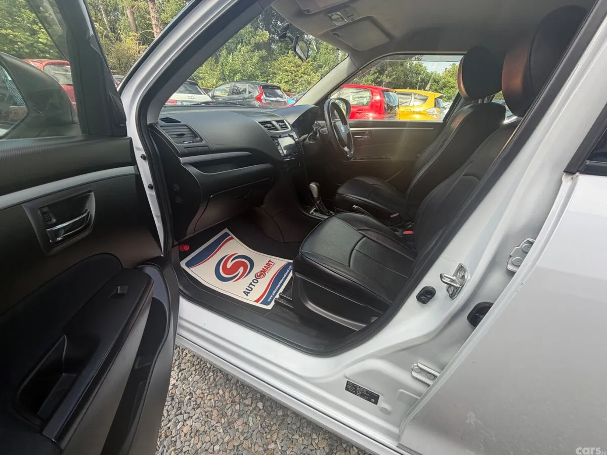 Suzuki Swift Hatchback, Petrol, 2015, White
