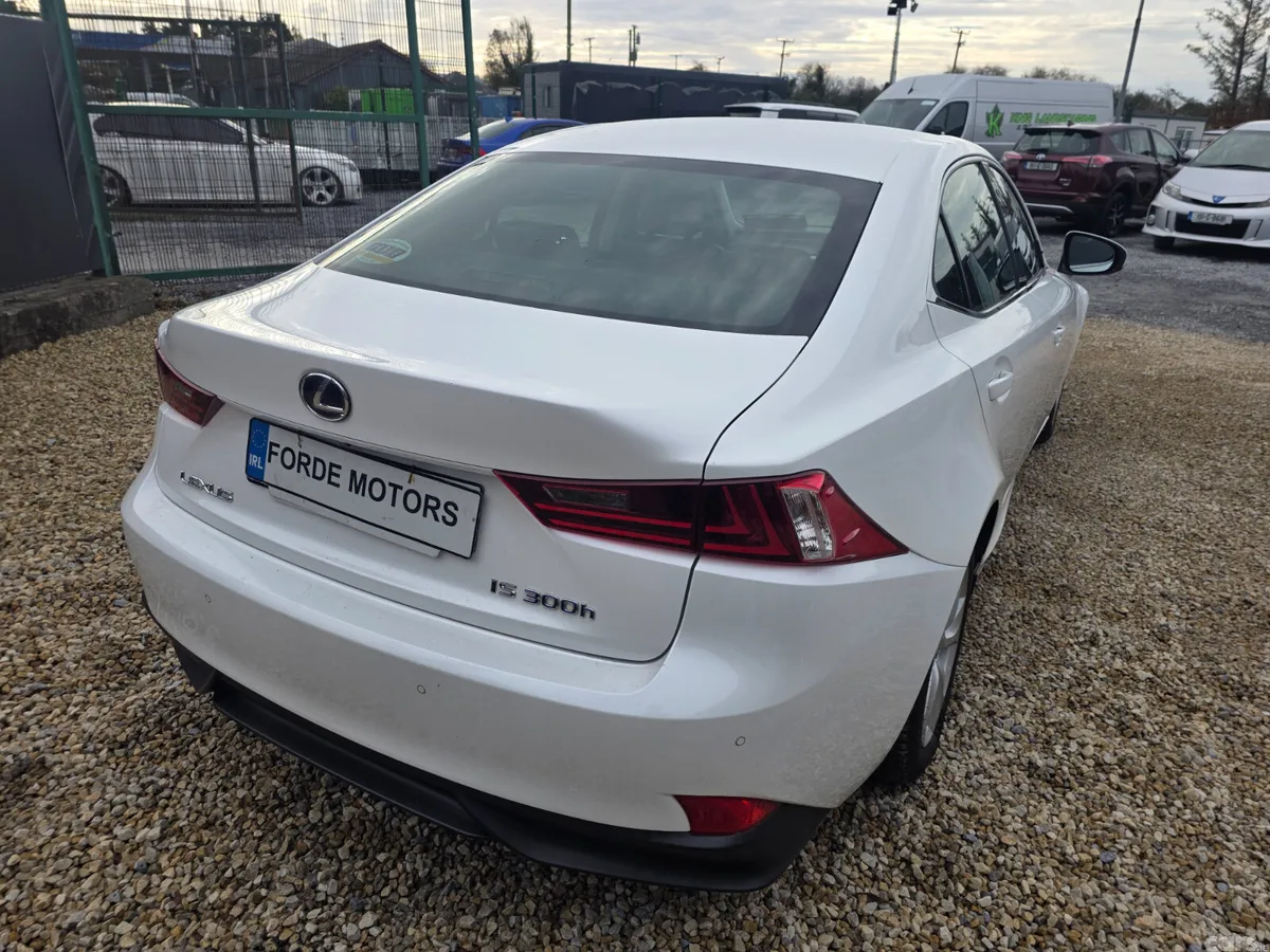 Lexus IS Saloon, Petrol Hybrid, 2013, White