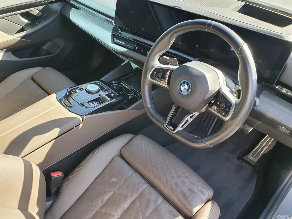 BMW 5-Series Saloon, Petrol Plug-in Hybrid, 2024, Grey