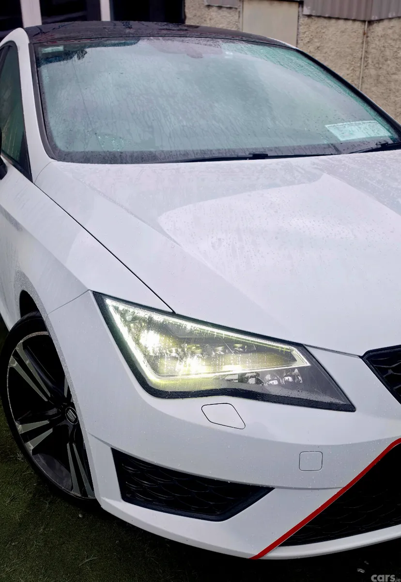 SEAT Leon Hatchback, Petrol, 2017, White