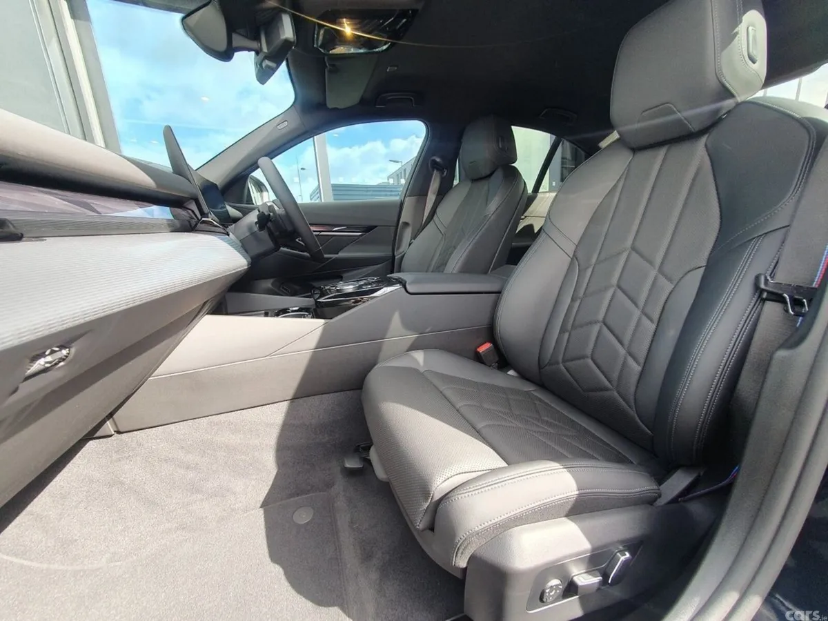BMW 5-Series Saloon, Petrol Plug-in Hybrid, 2026, Black