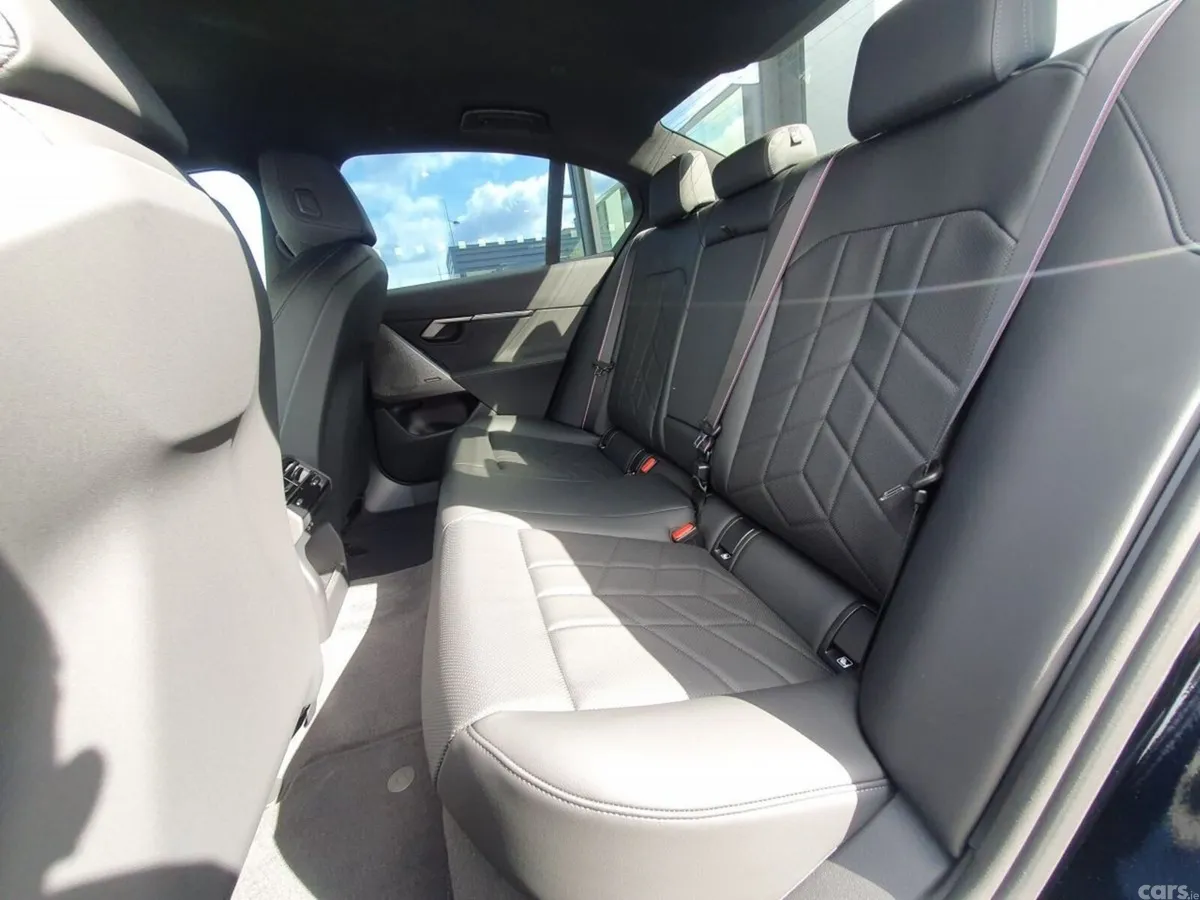 BMW 5-Series Saloon, Petrol Plug-in Hybrid, 2026, Black