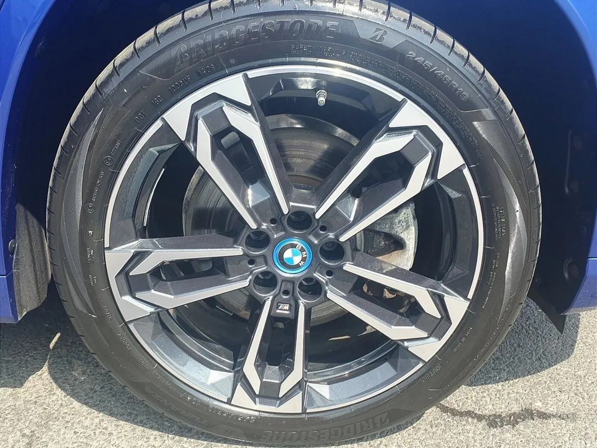 BMW iX1 SUV, Electric, 2023, Blue