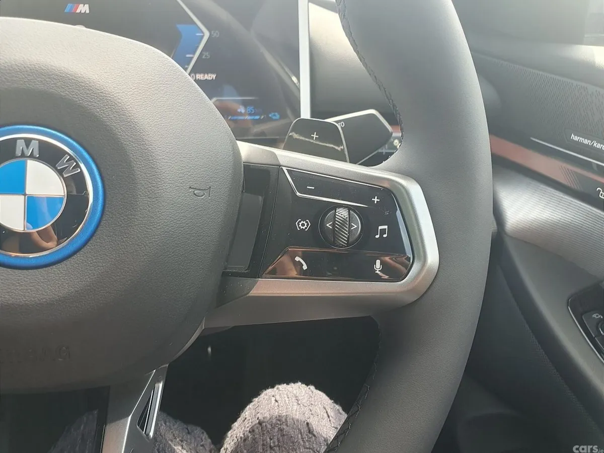 BMW 5-Series Saloon, Petrol Plug-in Hybrid, 2026, Blue