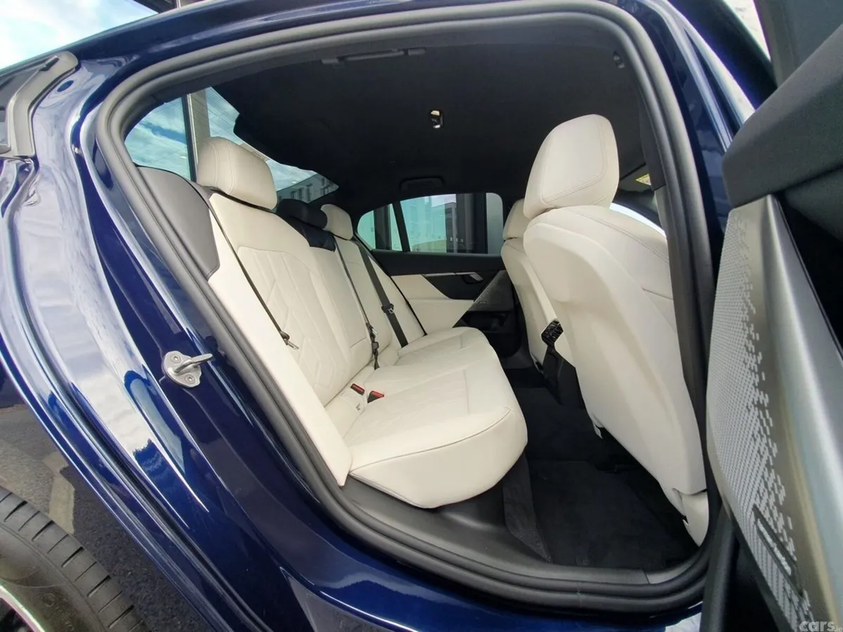 BMW 5-Series Saloon, Petrol Plug-in Hybrid, 2026, Blue