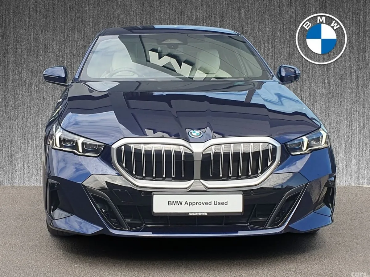 BMW 5-Series Saloon, Petrol Plug-in Hybrid, 2026, Blue