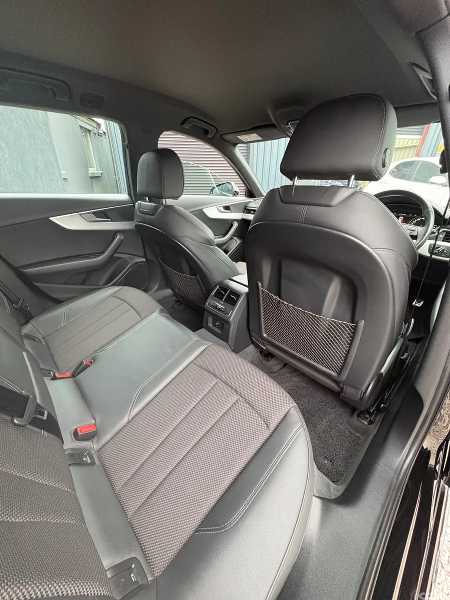 Audi A4 Estate, Petrol, 2017, Black