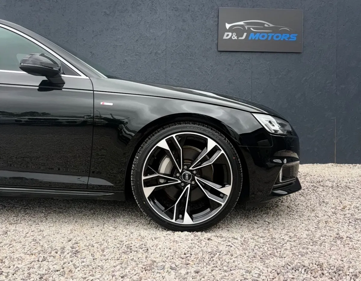 Audi A4 Estate, Petrol, 2017, Black