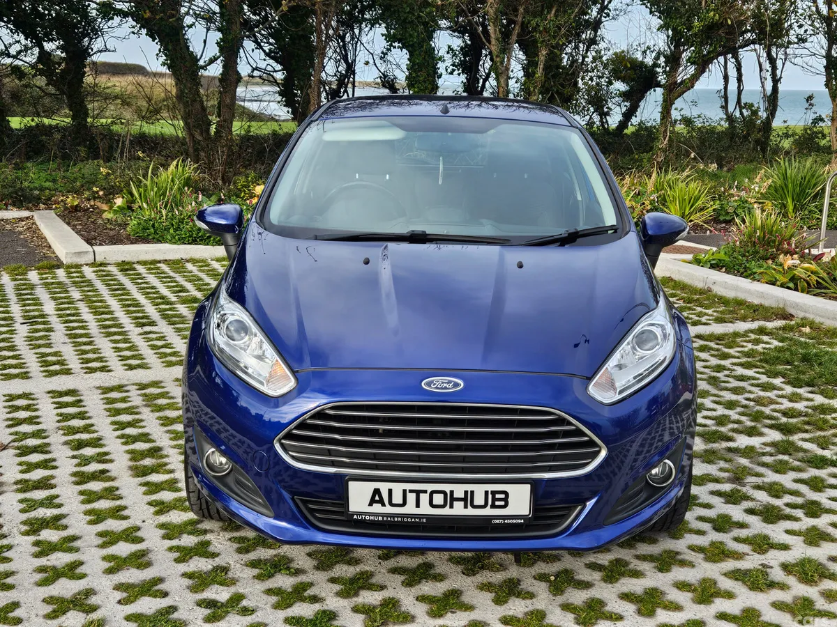 Ford Fiesta Hatchback, Petrol, 2016, Blue