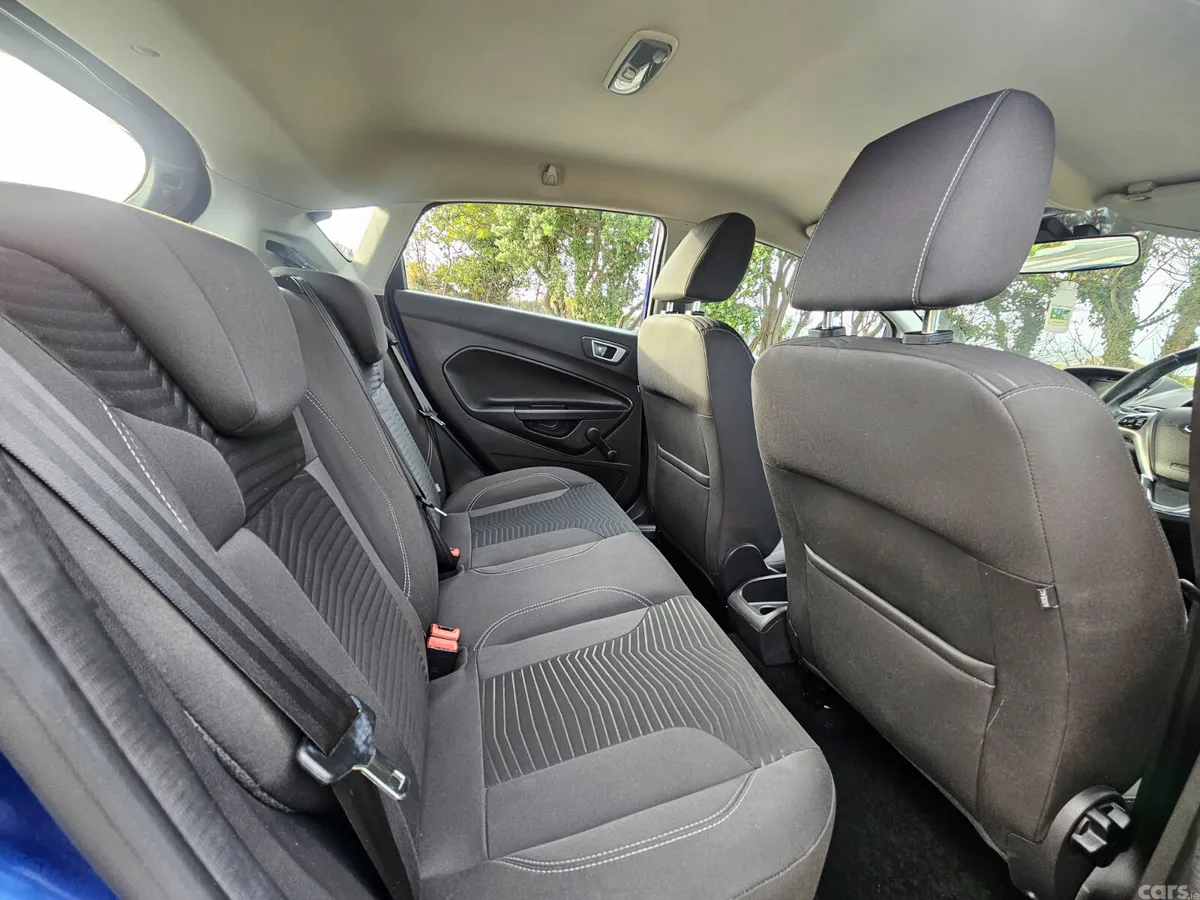 Ford Fiesta Hatchback, Petrol, 2016, Blue