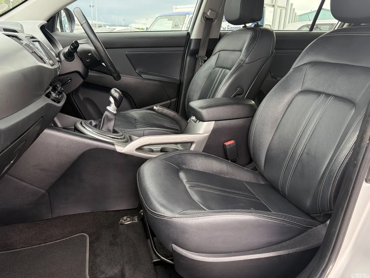 Kia Sportage SUV, Diesel, 2015, Silver