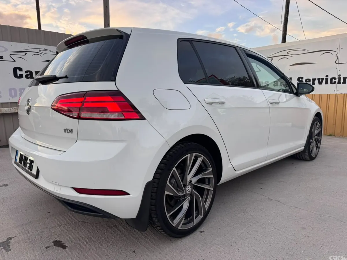 Volkswagen Golf Estate, Diesel, 2018, White