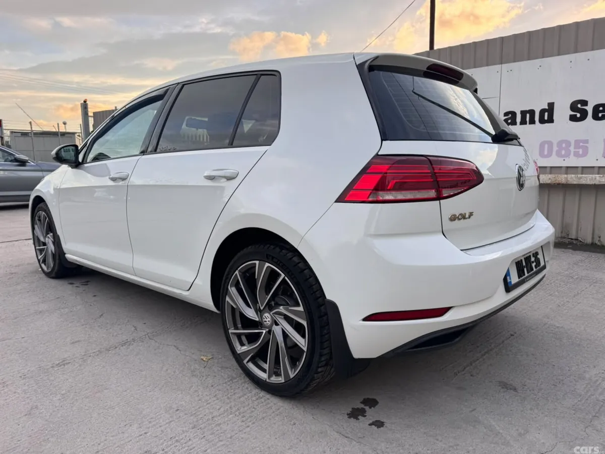 Volkswagen Golf Estate, Diesel, 2018, White